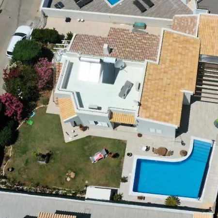 Com Piscina No Carvoeiro By Izibookings Carvoeiro (Lagoa)